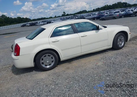 2006 Chrysler 300 Touring z USA, uszkodzony, nr VIN 2C3LA53G96H253777